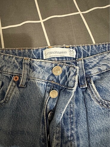 36 Beden Stradivarius Jean