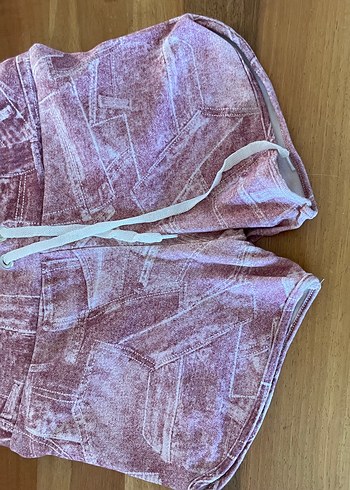 Pembe Mini Şortu Fermuarlı Detaylı