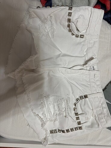 Zara short