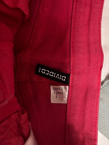 H&M hm short ikisi birlikte satiliktir