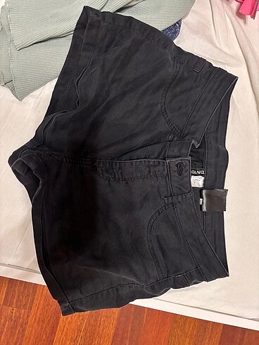 l Beden çeşitli Renk hm short ikisi birlikte satiliktir