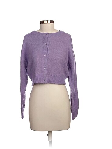 H&M Hırka %70 İndirimli.