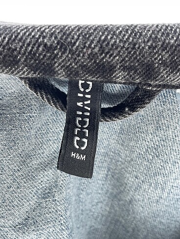 l Beden çeşitli Renk H&M Kot Ceket %70 İndirimli.