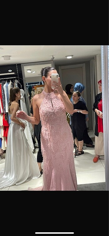 Pembe Abiye