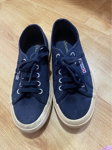 Superga ayakkabı