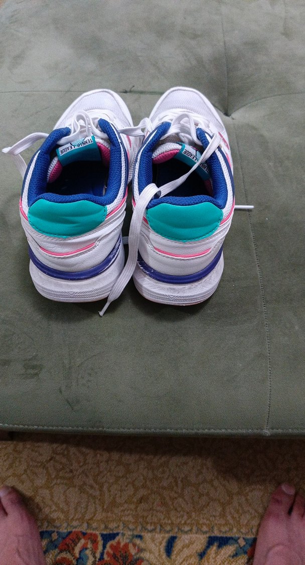 Beyaz Renkli Hummel Spor Ayakkabı biraz giyildi - Görsel 5