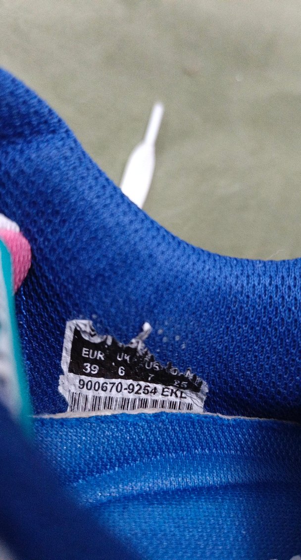 Beyaz Renkli Hummel Spor Ayakkabı biraz giyildi - Görsel 2