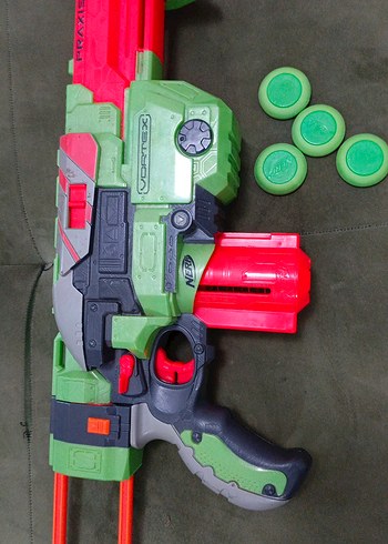 Renkli Yeşil Oyuncak Tüfek ve Mermiler 8 tane mermisi var - Görsel 6