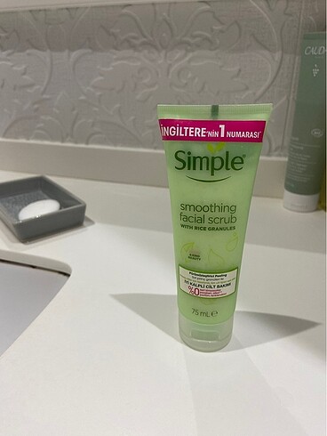 Simple Pürüssüzleştirici Peeling