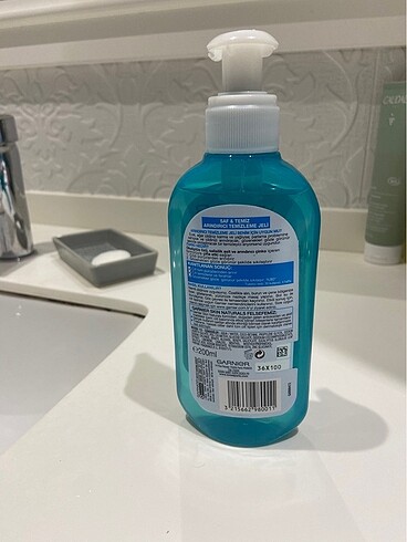 Garnier Garnier Saf&Temiz Yüz Yıkama Jeli