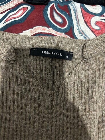 Bershka crop üst
