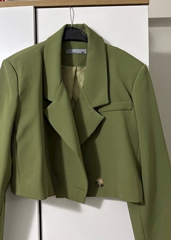 m Beden Düğmeli Yeşil Midi Blazer