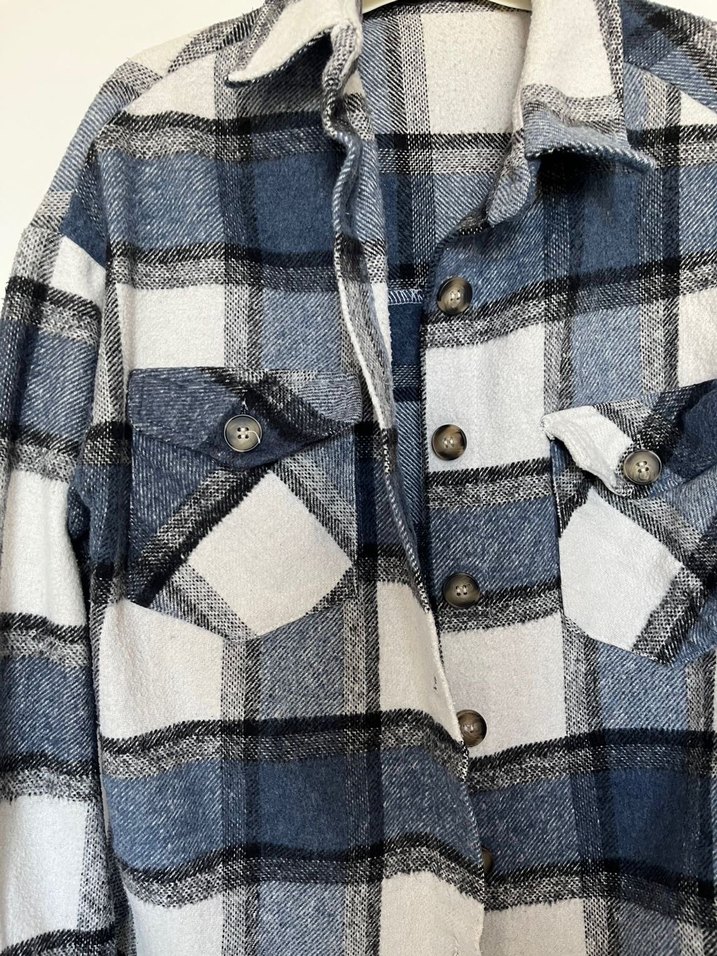 Düğmeli lacivert kareli Kadın Gömlek - Görsel 2