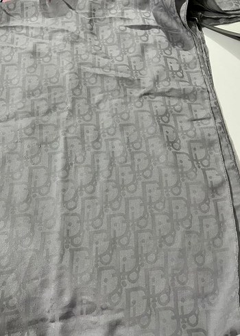 Gri Kadın  Şal - Görsel 4