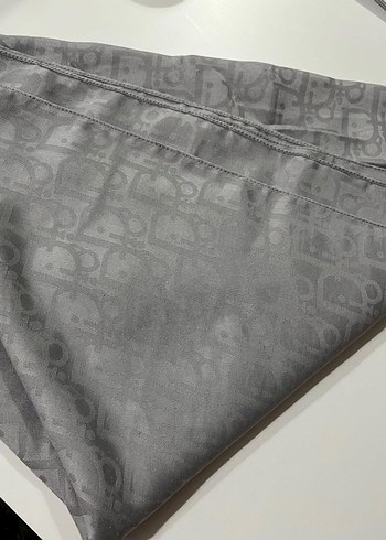 Gri Kadın  Şal - Görsel 6