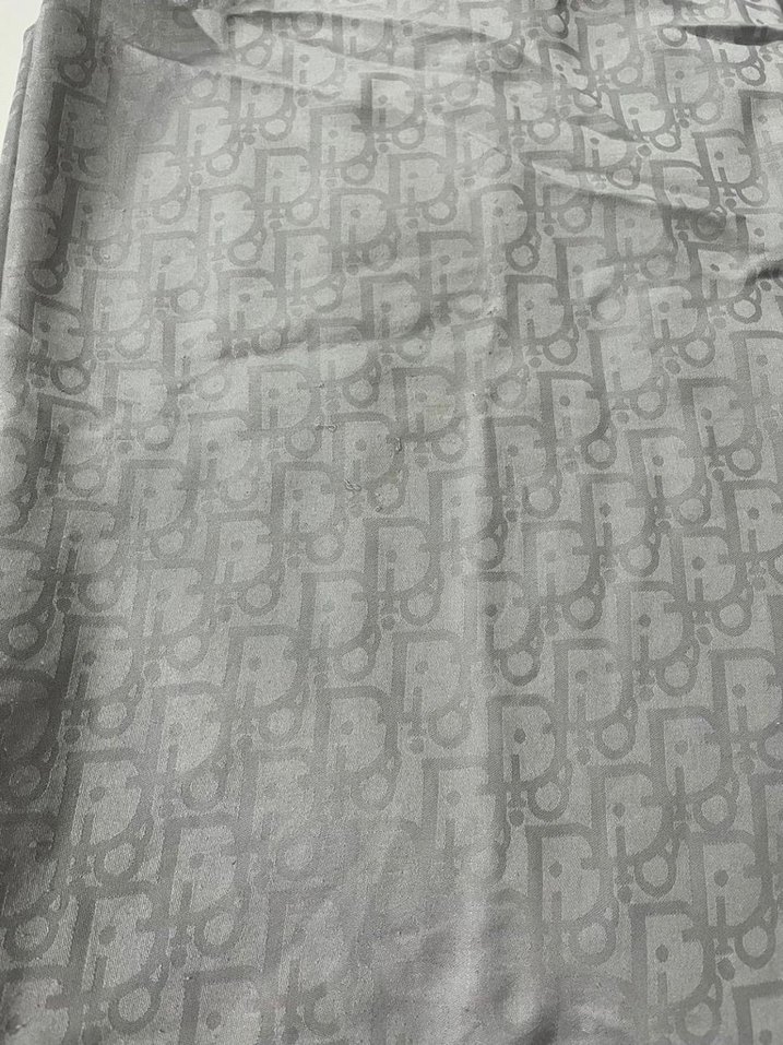 Gri Kadın  Şal - Görsel 3