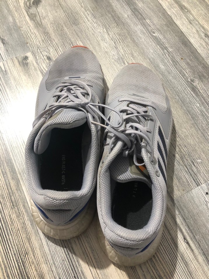 Adidas Gri Spor Ayakkabı — görsel 5/8