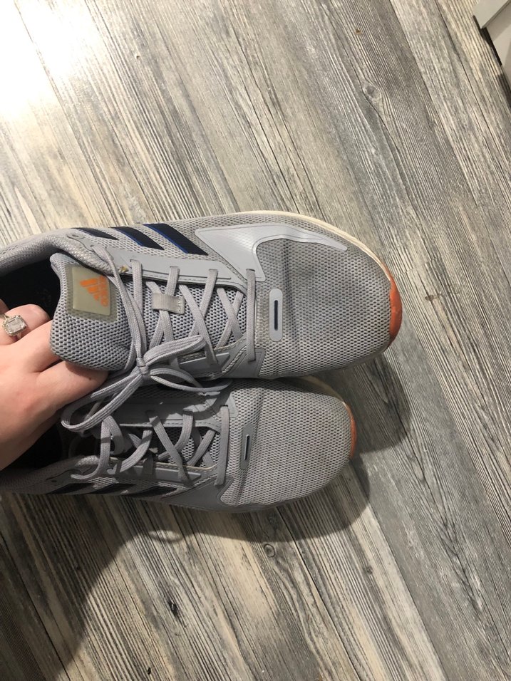 Adidas Gri Spor Ayakkabı — görsel 3/8