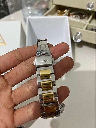Beden çeşitli Renk Guess kadın saat