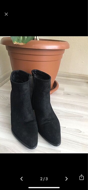 Diğer Kadın siyah bot