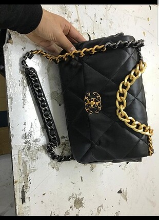 Chanel 19 Flap Bags 