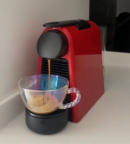 Nespresso kapsül kahve makinası