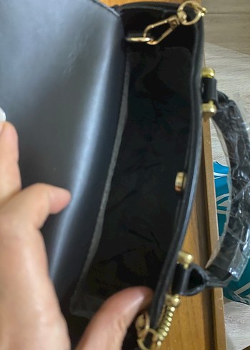 Zincir Detaylı Siyah Deri Kadın Çanta - Görsel 3