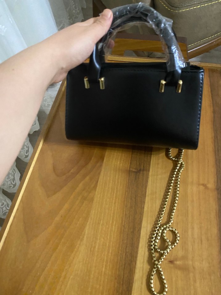 Zincir Detaylı Siyah Deri Kadın Çanta - Görsel 2