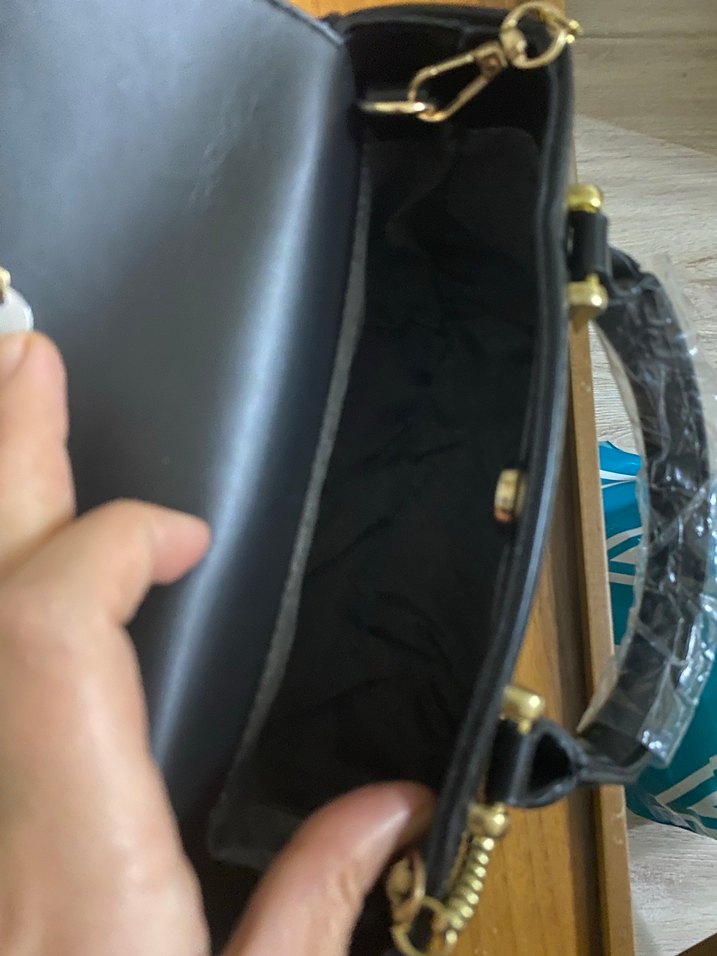 Zincir Detaylı Siyah Deri Kadın Çanta - Görsel 3