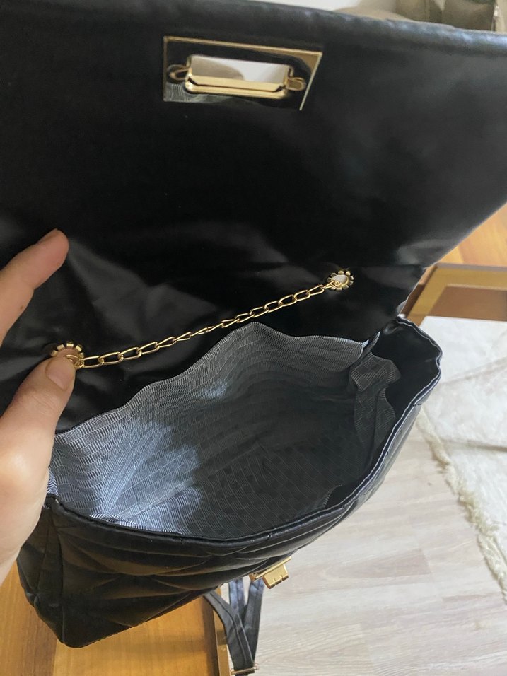 Klasik Siyah Deri Kadın Çanta - Görsel 3