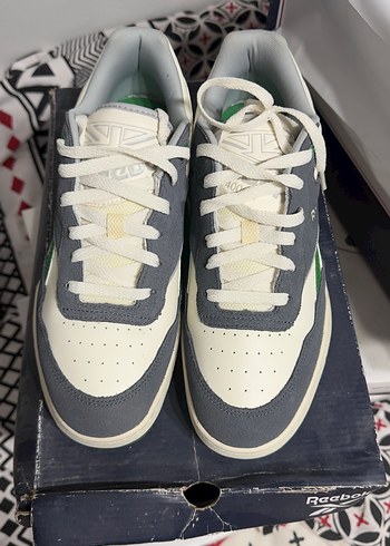 Reebok ürünü