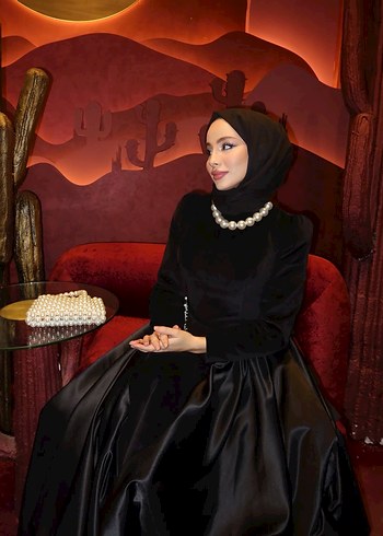 Kadife taşlı elbise - Görsel 3