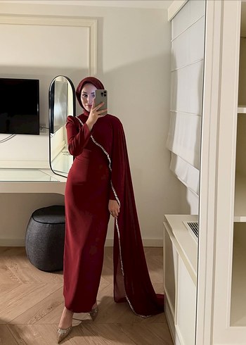 Bordo İşlemeli Uzun Kollu Abiye Elbise - Görsel 2