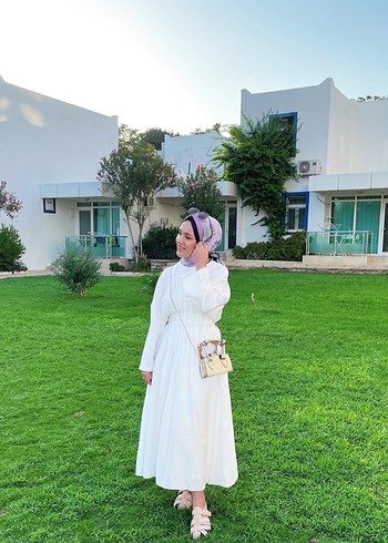 Uzun Beyaz Bohem Etnik Desenli Kadın Elbise - Görsel 3