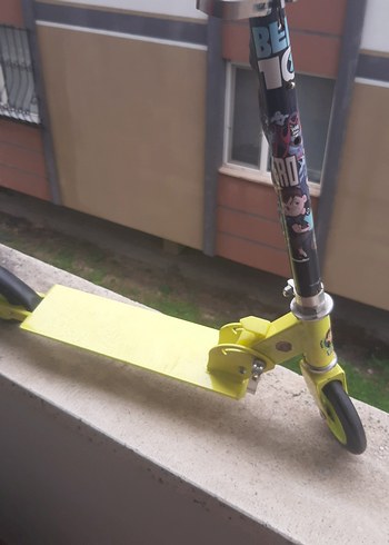 Sarı Çocuk Scooterı - Görsel 2