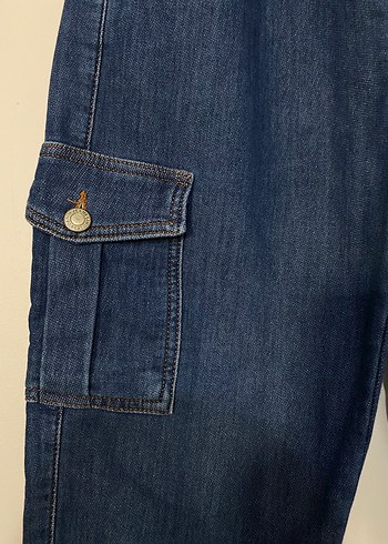 Kadın Lacivert Kemerli Bol Kesim Midi Kot Pantolon - Görsel 2