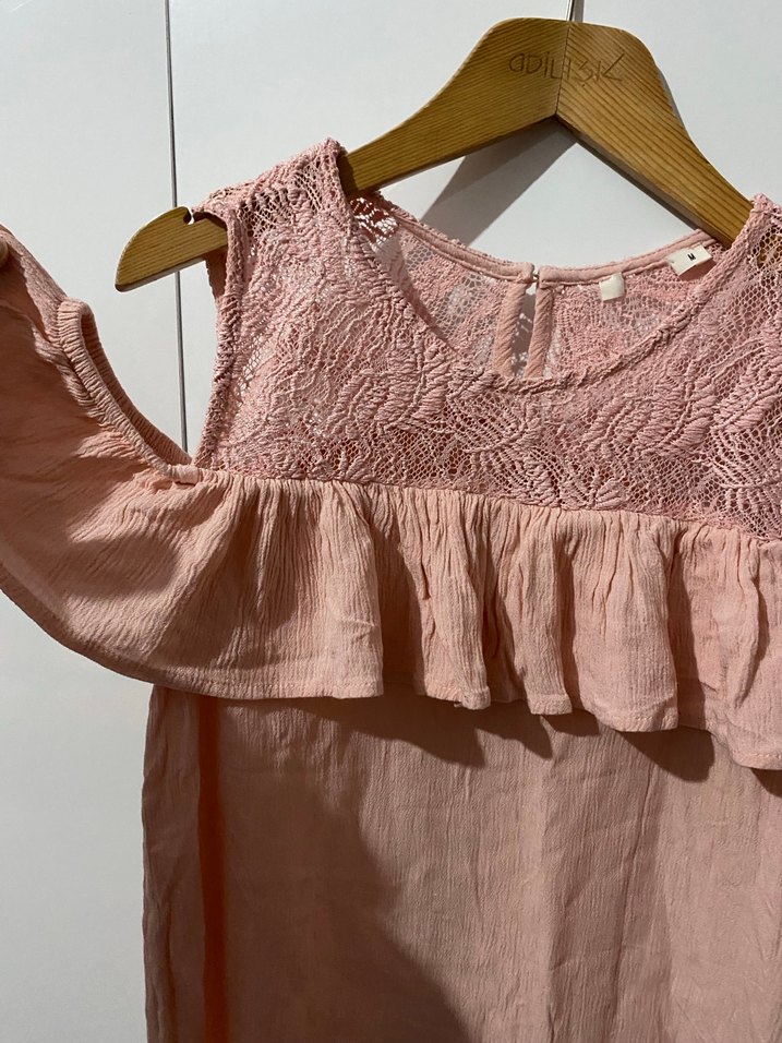 Pembe Renk Volanlı Kolsuz Kadın Bluz - Görsel 3