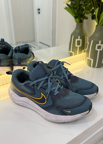 Nike spor ayakkabı
