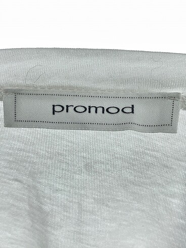 s Beden beyaz Renk Promod T-shirt %70 İndirimli.