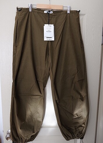 Pull&Bear Paraşüt Pantolon