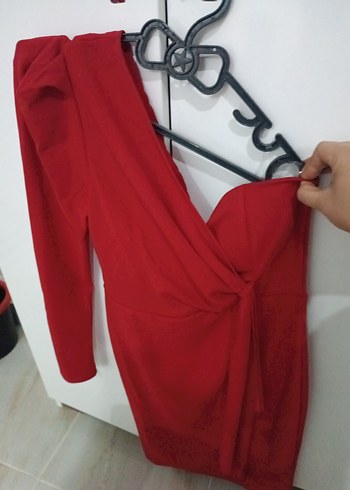 V Yaka Kırmızı Midi Drapeli Kadın Elbise - Görsel 3