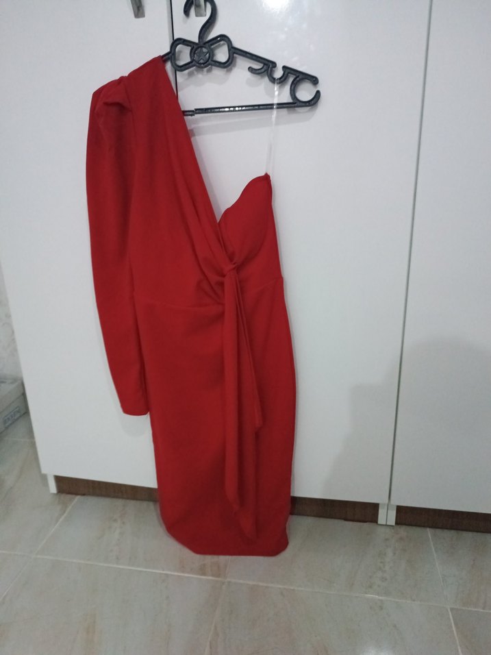 V Yaka Kırmızı Midi Drapeli Kadın Elbise - Görsel 5