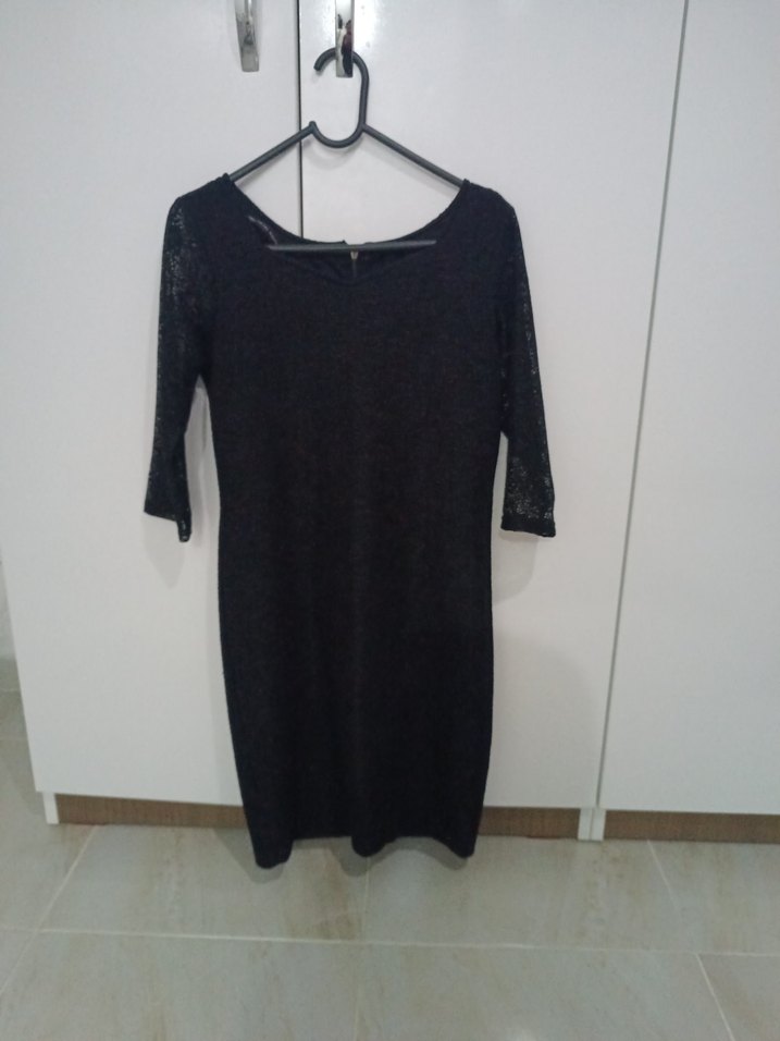 Dantel Detaylı Siyah Midi Elbise - Görsel 4