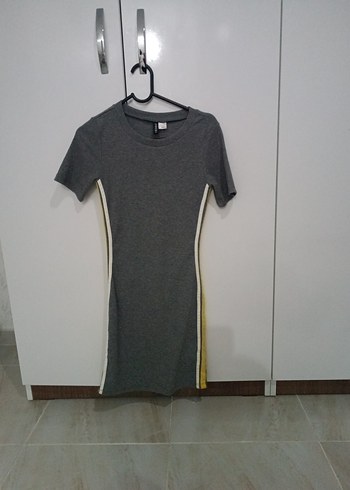 Gri Midi Spor Tarzlı Kısa Kollu Elbise - Görsel 2