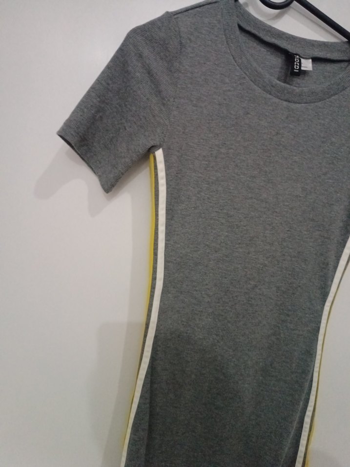 Gri Midi Spor Tarzlı Kısa Kollu Elbise - Görsel 3