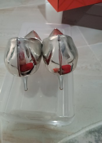 gri Metal Stiletto - Görsel 4