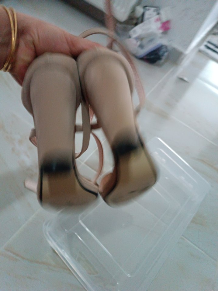 Bej Süet Stiletto Topuklu Kadın Ayakkabı - Görsel 4