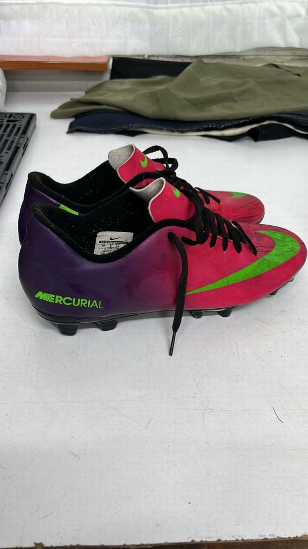 Pembe Erkek Futbol Ayakkabısı - Görsel 2