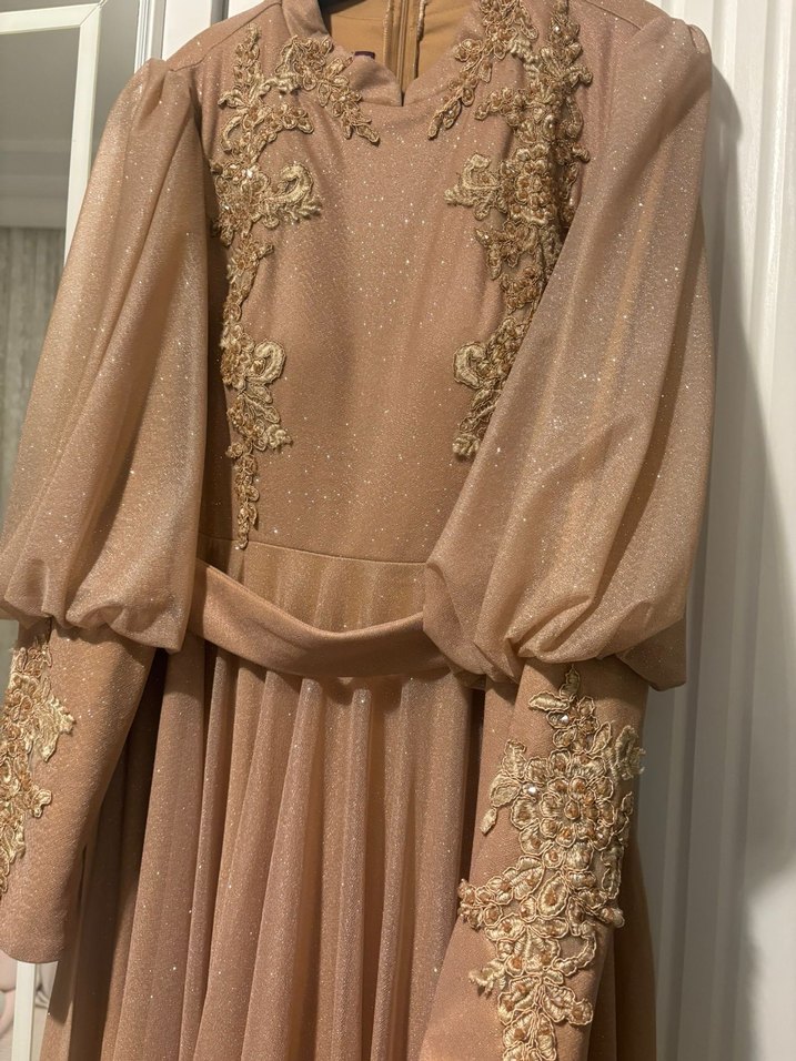 İşlemeli Bej Uzun Kollu Abiye Elbise - Görsel 2