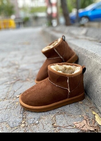 KÜRKLÜ UGG BOT